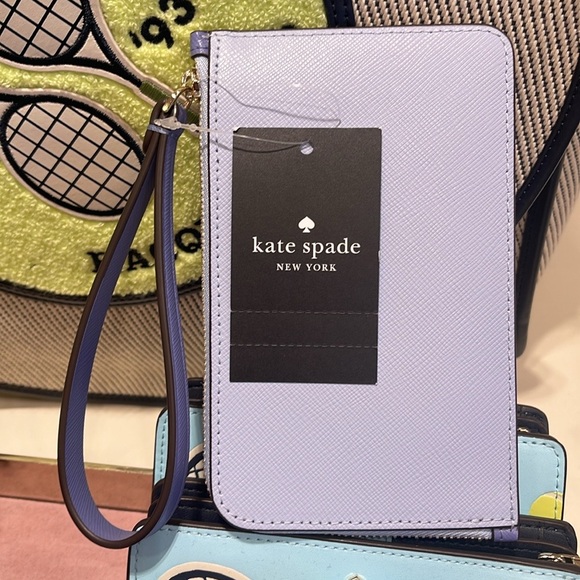 Kate Spade Lucy Small L-zip Wristlet
Evening Blue Iris Multi
NWT - Picture 16 of 16